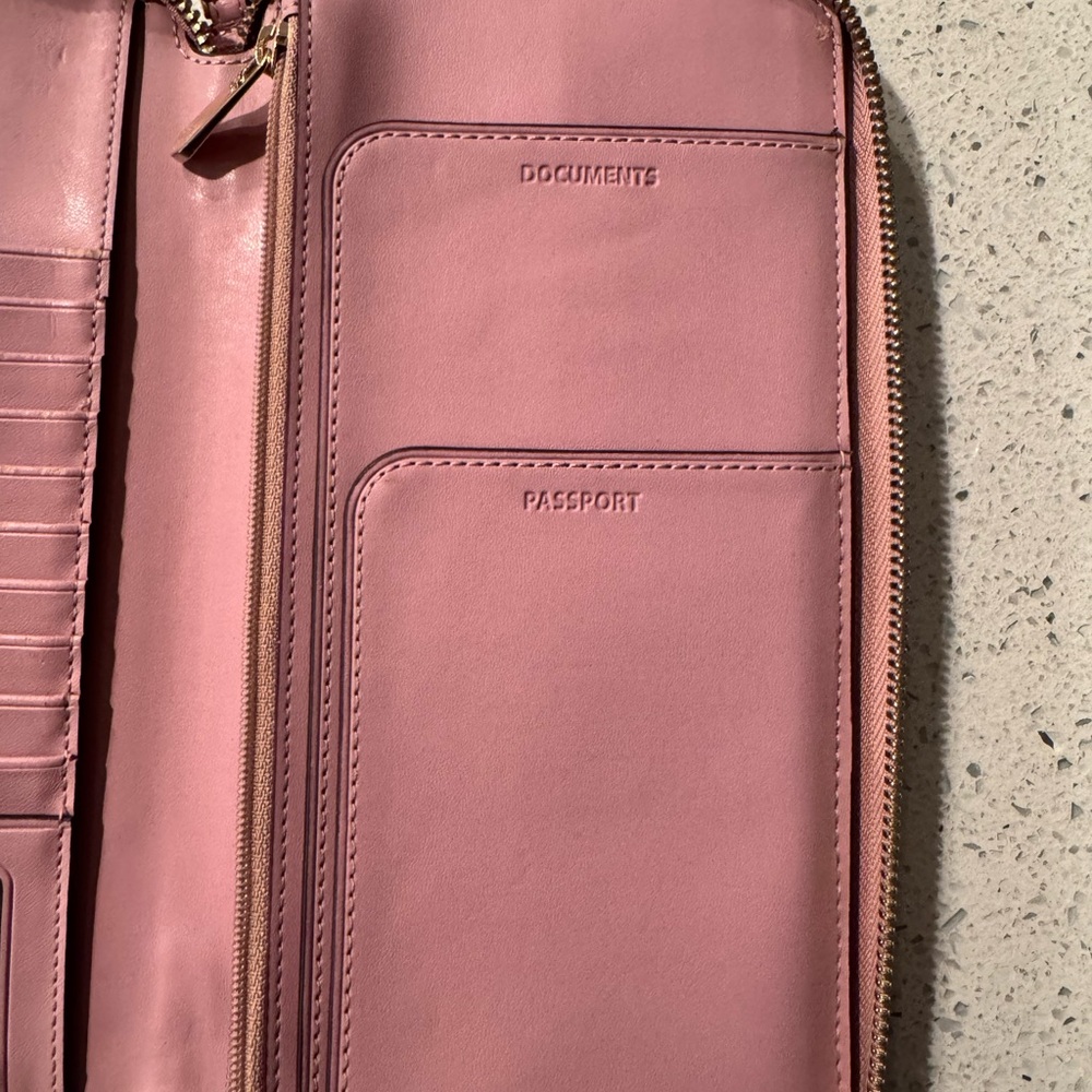 Tumi Pink Pebbled Wristlet Clutch EUC - Picture 15 of 15